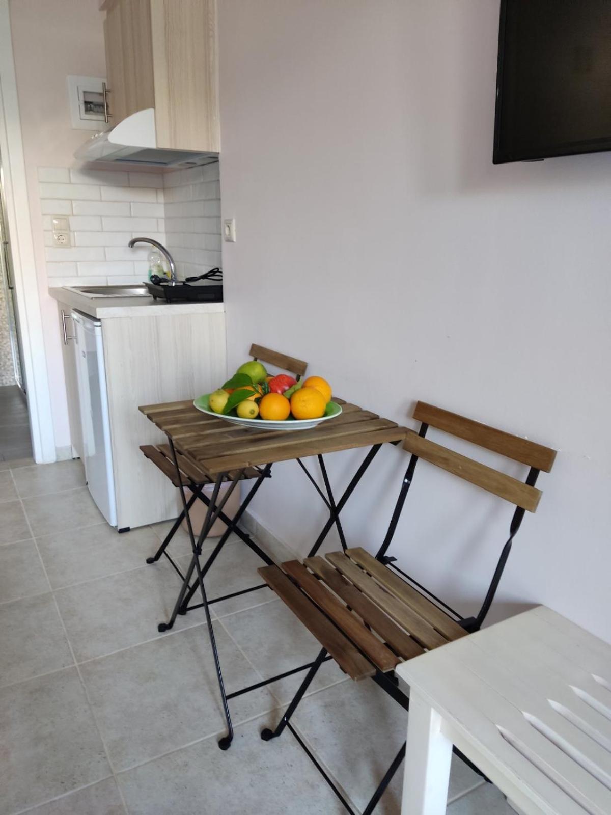 Anesis Village Studios And Apartments Лигия Экстерьер фото