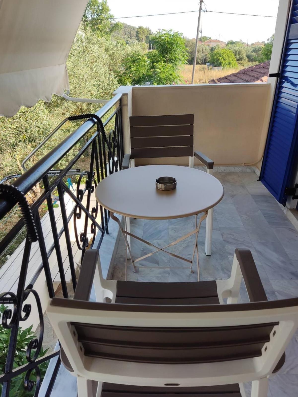 Anesis Village Studios And Apartments Лигия Экстерьер фото
