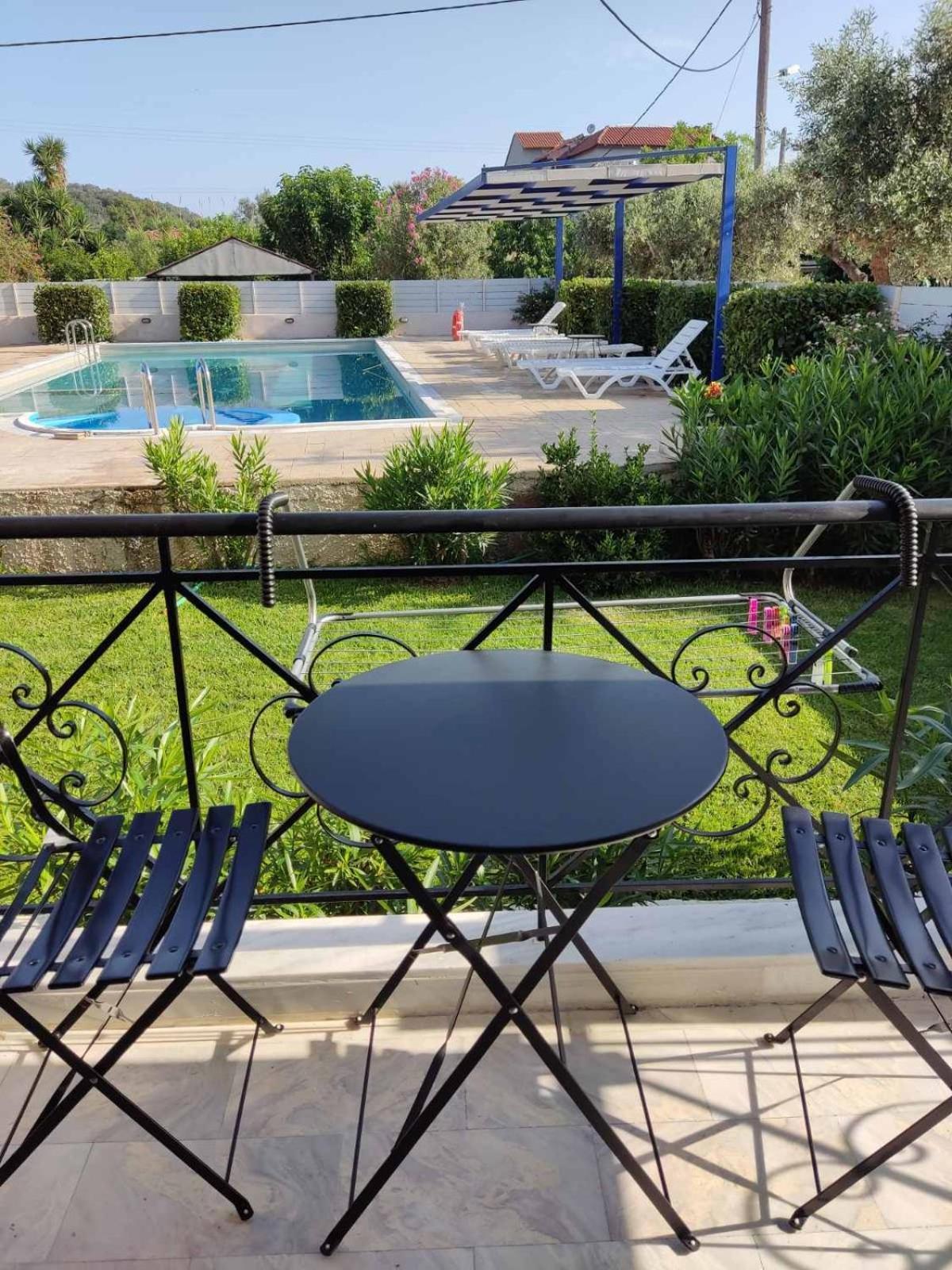 Anesis Village Studios And Apartments Лигия Экстерьер фото