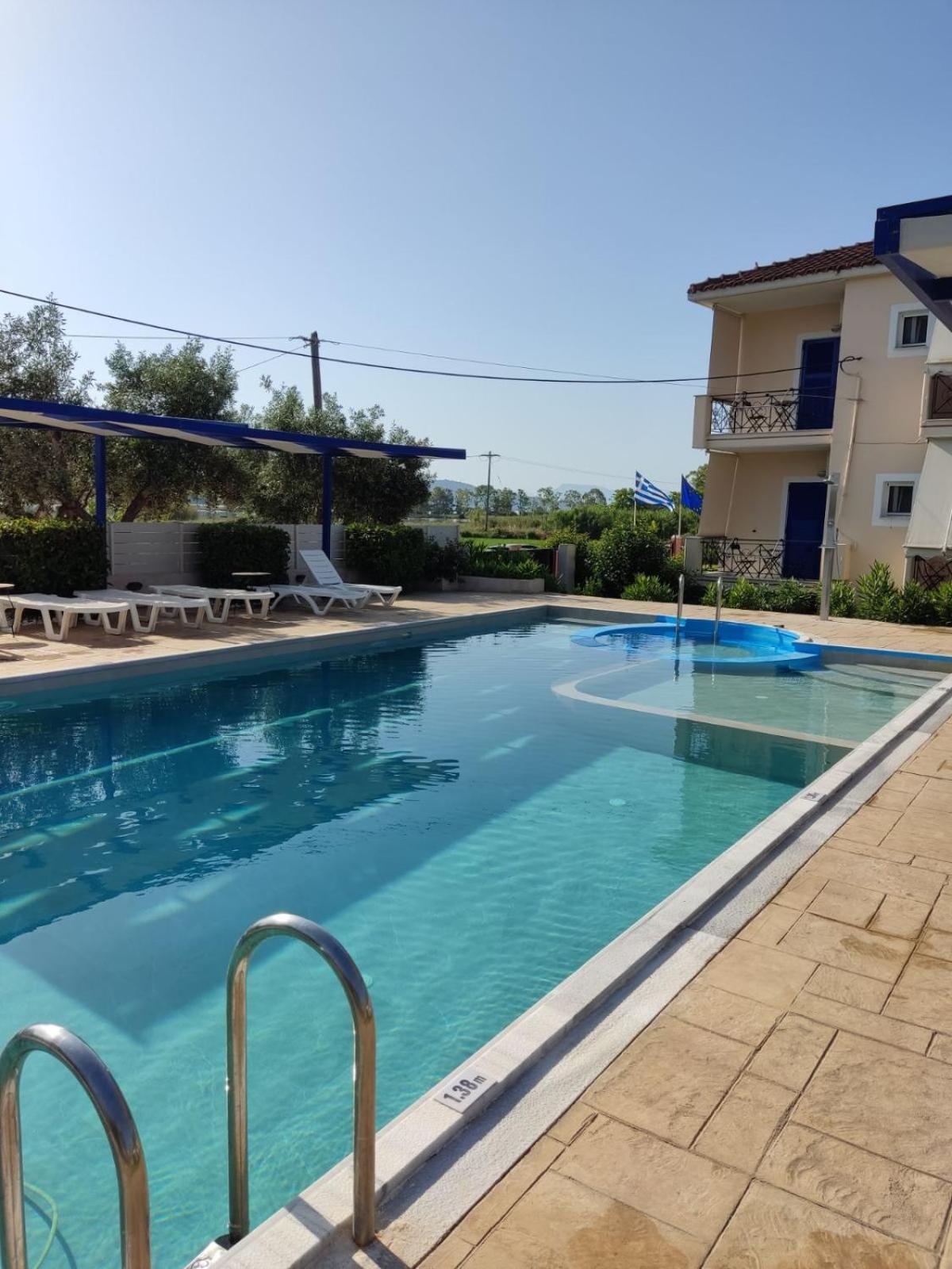 Anesis Village Studios And Apartments Лигия Экстерьер фото