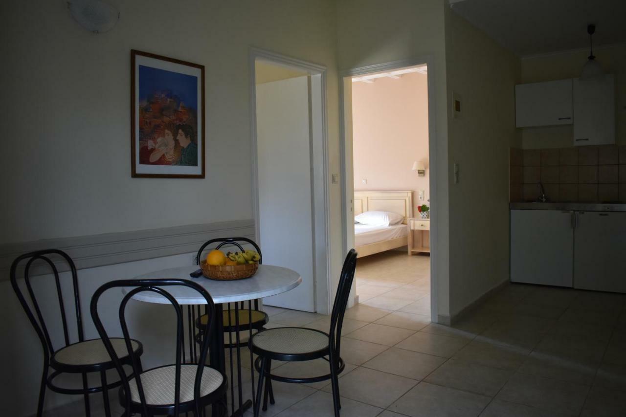 Anesis Village Studios And Apartments Лигия Экстерьер фото