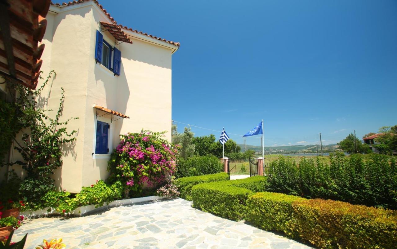 Anesis Village Studios And Apartments Лигия Экстерьер фото